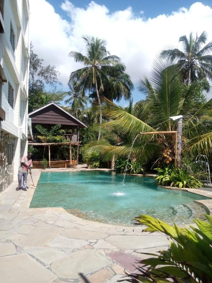 Ziwa Beach Resort Bamburi Exterior foto